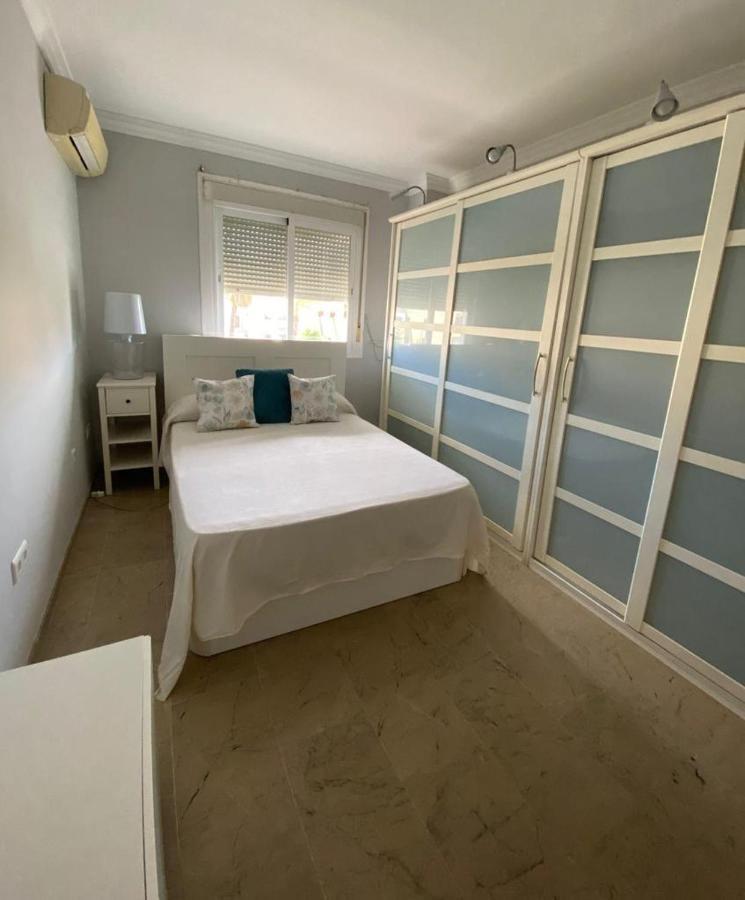 Apartamento Junto Al Puerto Deportivo De Естепона Екстериор снимка