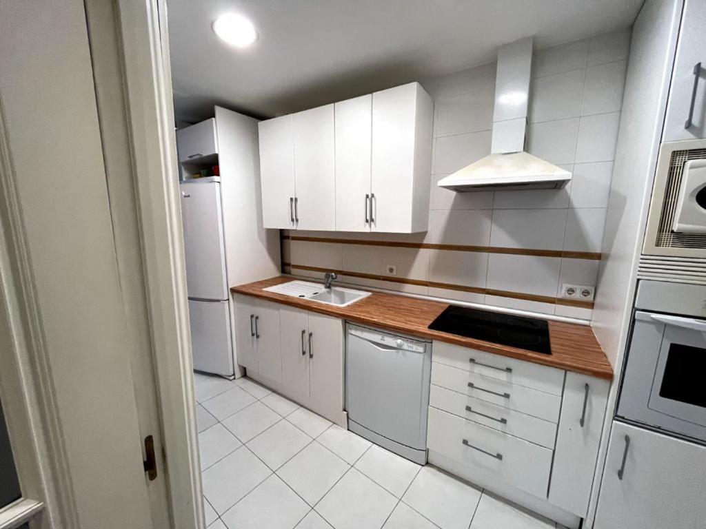 Apartamento Junto Al Puerto Deportivo De Естепона Екстериор снимка